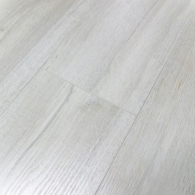 Ламинат Тайга первая Уральская Дуб северный 8мм/32кл 4V (уп.2,005 м2/8шт.)