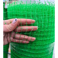 Сетка пластиковая Универсал-М 2,0х100м.п. (13*15) черн, зелен. Сетка пластиковая Универсал-М 2,0х100м.п. (13*15) черн, зелен.