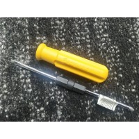 Отвертка 2 в 1, 5*65мм (+,-) пластиковая рукоятка Ермак Отвертка 2 в 1, 5*65мм (+,-) пластиковая рукоятка Ермак