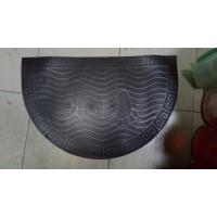 Коврик резиновый полукруг цветной 40х60 следы Коврик резиновый полукруг цветной 40х60 следы