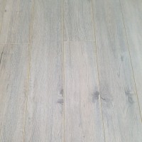 Ламинат SUNFLOOR 101 Дуб Магалуф (1380х159х12мм;1уп.=8шт; 1,755м2;(33кл.) Ламинат SUNFLOOR 101 Дуб Магалуф (1380х159х12мм;1уп.=8шт; 1,755м2;(33кл.)